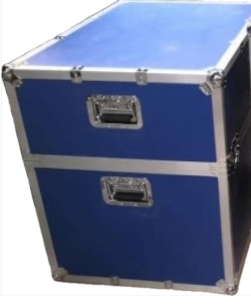 ARK amp case with Indigo-Bule panels and a silver frame